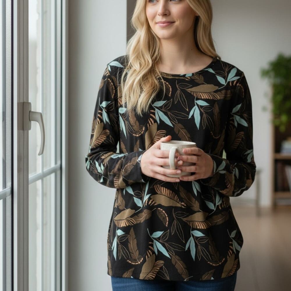 Tahari Tropical Top Womens Medium Black Aloha Print Long Sleeve Knit Tee